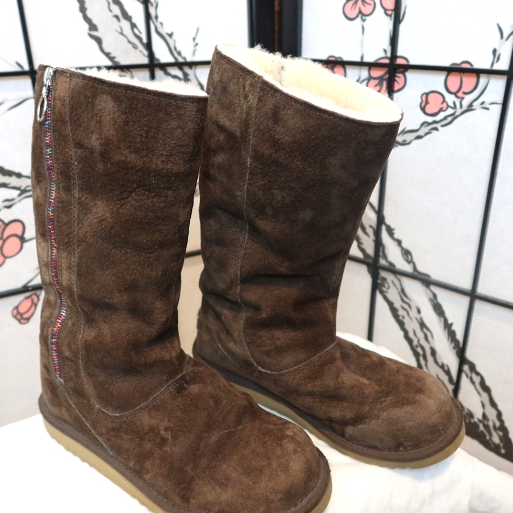 UGG Women's Hayden 5655 Suede Rainbow Zipper Winter Boots Brown Espresso Size 5